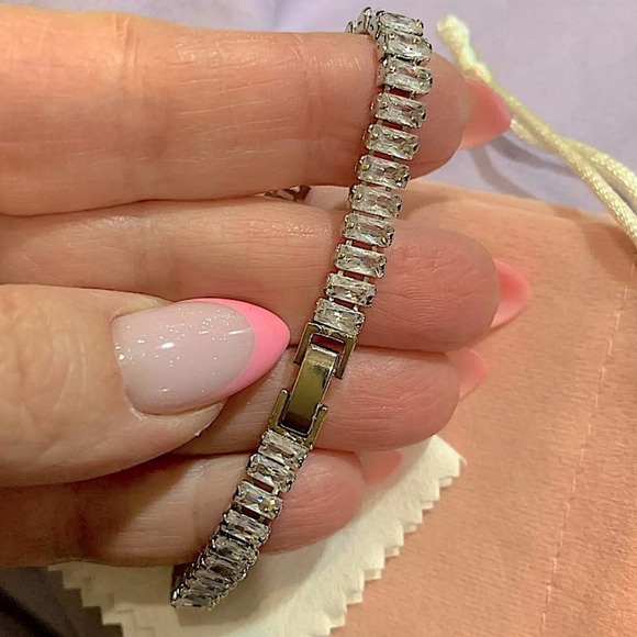 SILVER RHINESTONE ZIRCON BRACELET - Picture 10 of 13